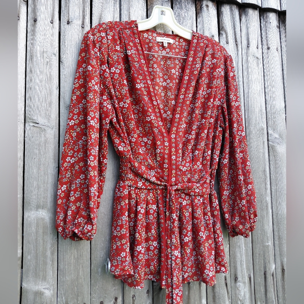Max Studio flowy red geometric tiny print wrap sash shirt V neckline Womens M - Picture 7 of 11